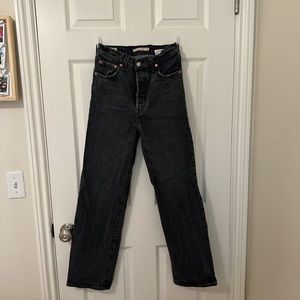 Levis Ribcage Ankle Straight Jeans